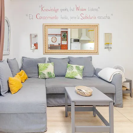 Apartamento Flatguest - Flat With Art