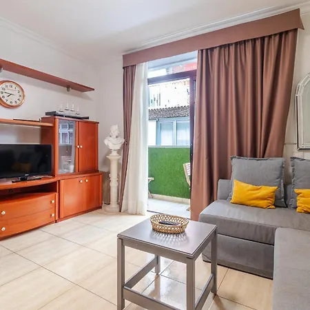 Apartment Flatguest - Flat With Art *